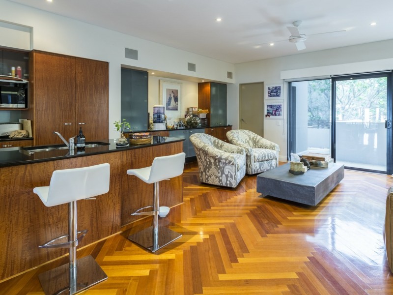 134A Marine Parade, Miami QLD 4220