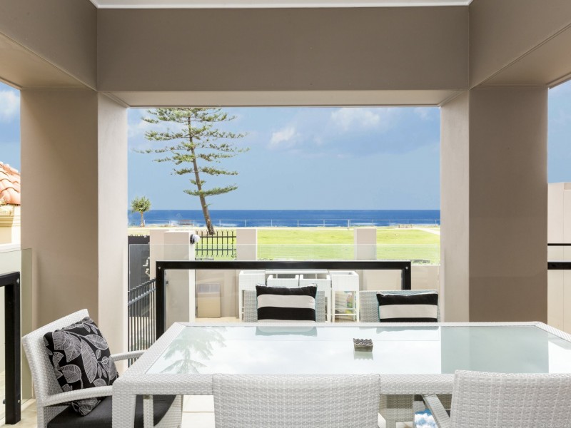 134A Marine Parade, Miami QLD 4220