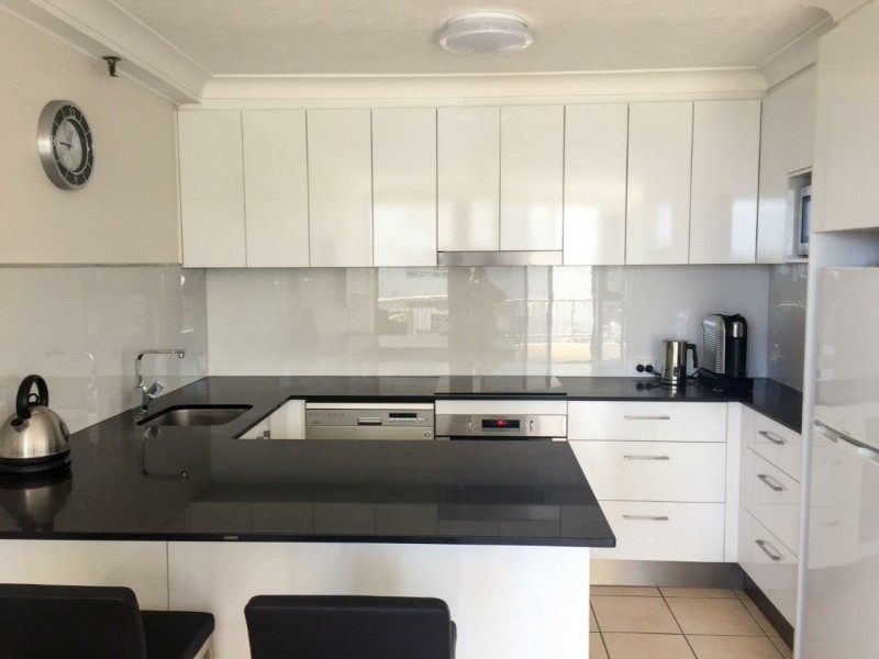 4/35 Broadbeach Blvd, Broadbeach QLD 4218