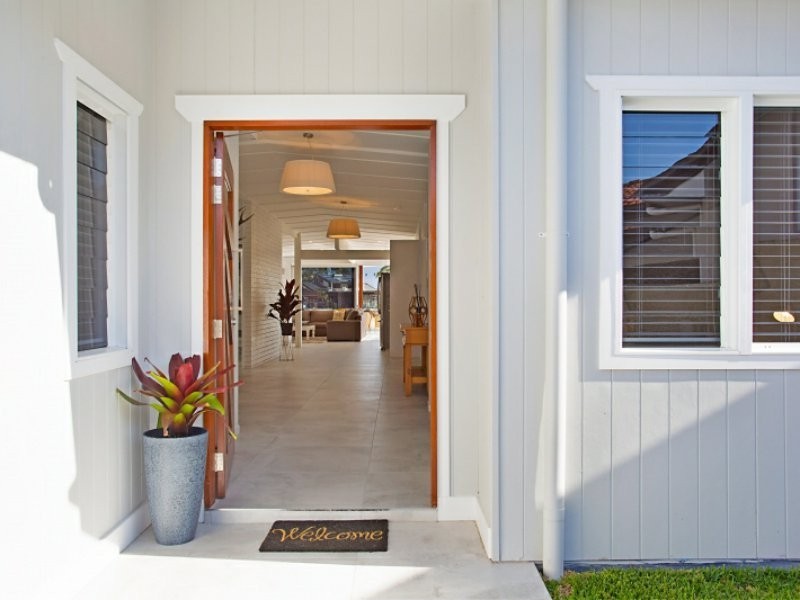 25 Summerland Key, Broadbeach Waters QLD 4218