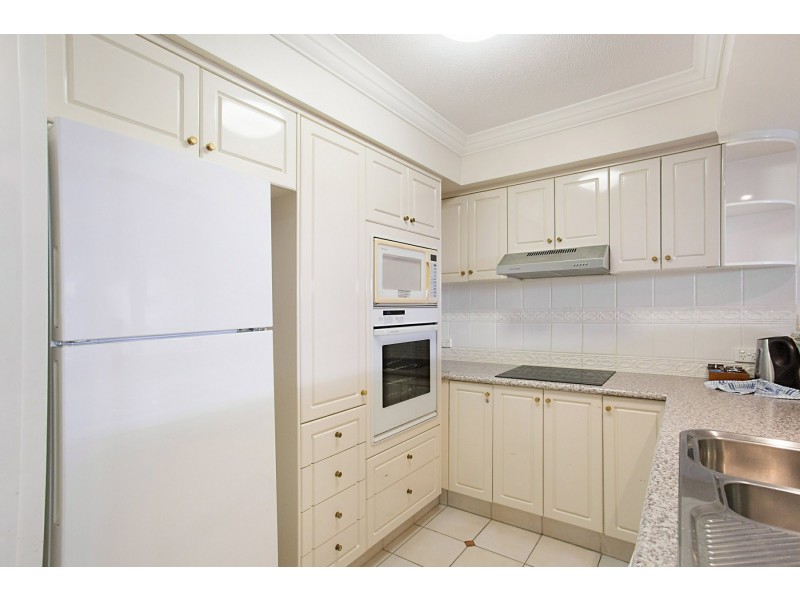 1104/24 Queensland Avenue, Broadbeach QLD 4218