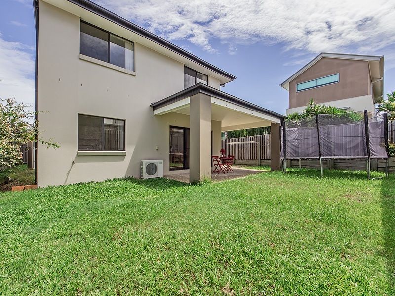48 Azzurra Drive, Varsity Lakes QLD 4227