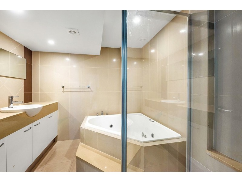 538/3142 Surfers Paradise Boulevard, Surfers Paradise QLD 4217