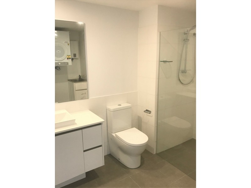 1201/8 Waterford Court, Bundall QLD 4217