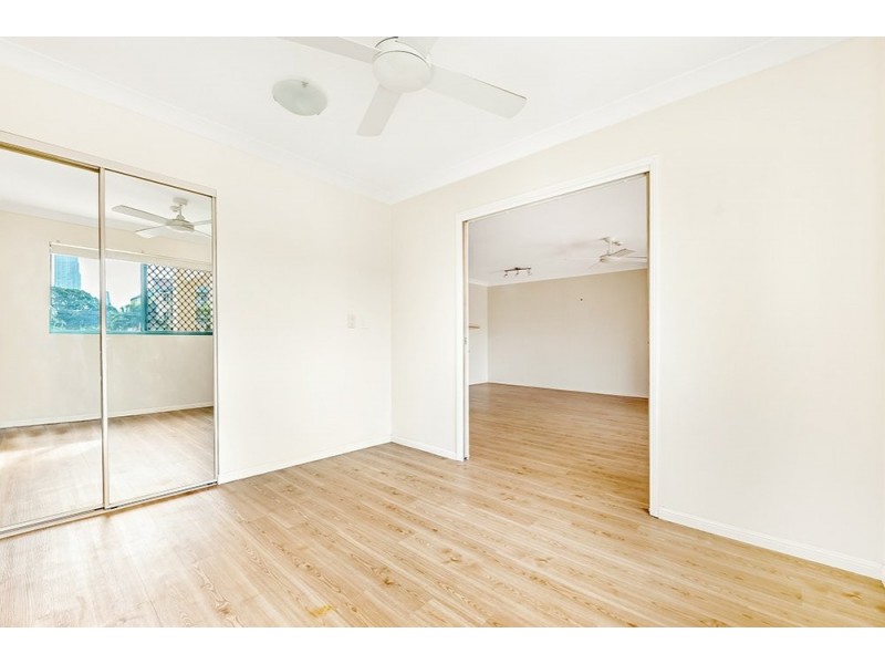 14/12 Monte Carlo Avenue, Surfers Paradise QLD 4217