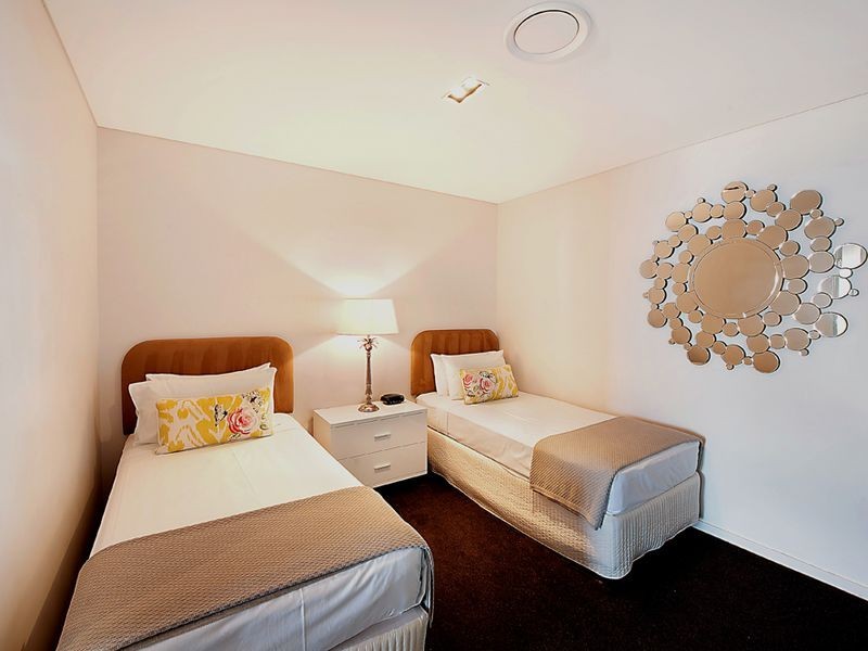3002/89-91 Surf Parade, Broadbeach QLD 4218
