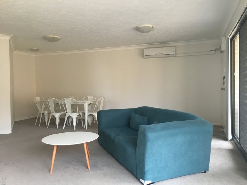 12/8 Queensland ave, Broadbeach QLD 4218