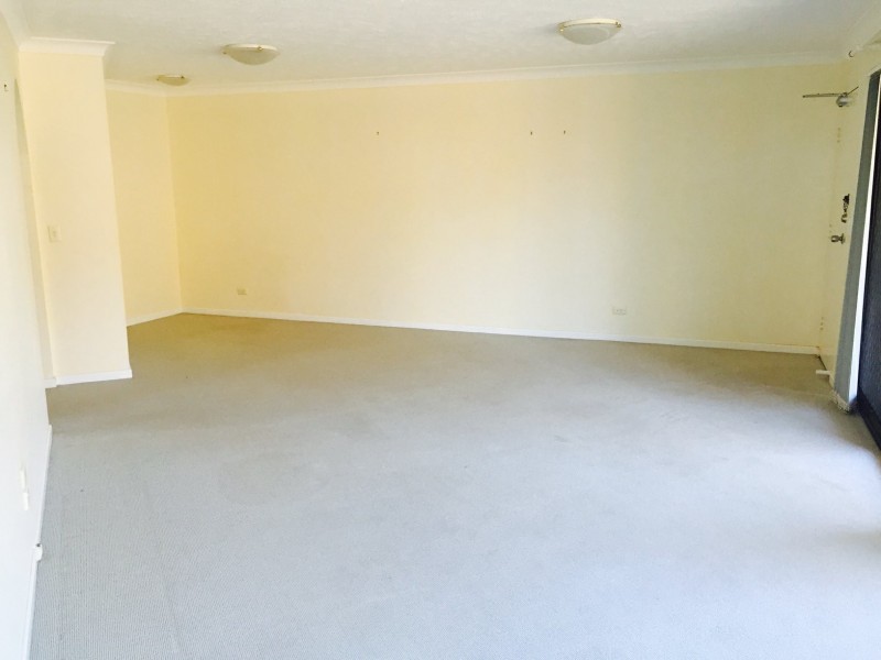 12/8 Queensland ave, Broadbeach QLD 4218