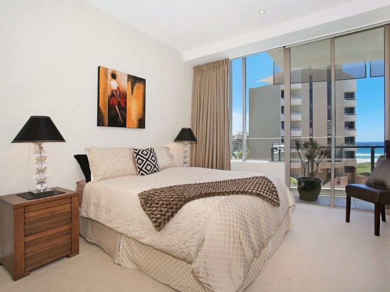 302/252 Hedges Avenue, Mermaid Beach QLD 4218