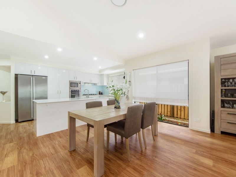 6 Rowella Street, Pimpama QLD 4209