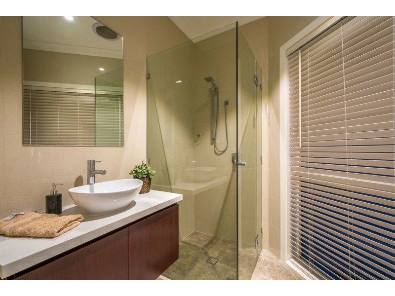 4 Gibraltar Drive, Surfers Paradise QLD 4217