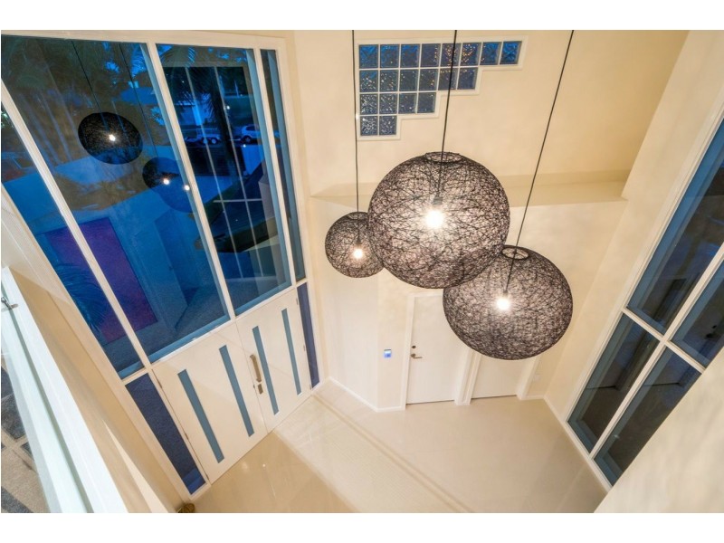 4 Gibraltar Drive, Surfers Paradise QLD 4217