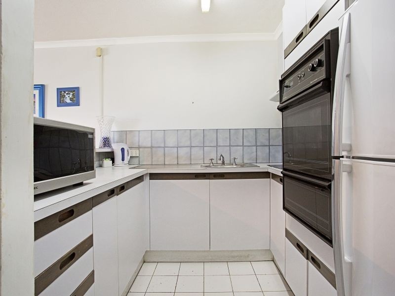 36/17 Genoa Street, Surfers Paradise QLD 4217