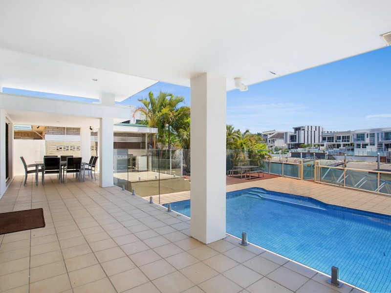9 Pisa Court, Surfers Paradise QLD 4217
