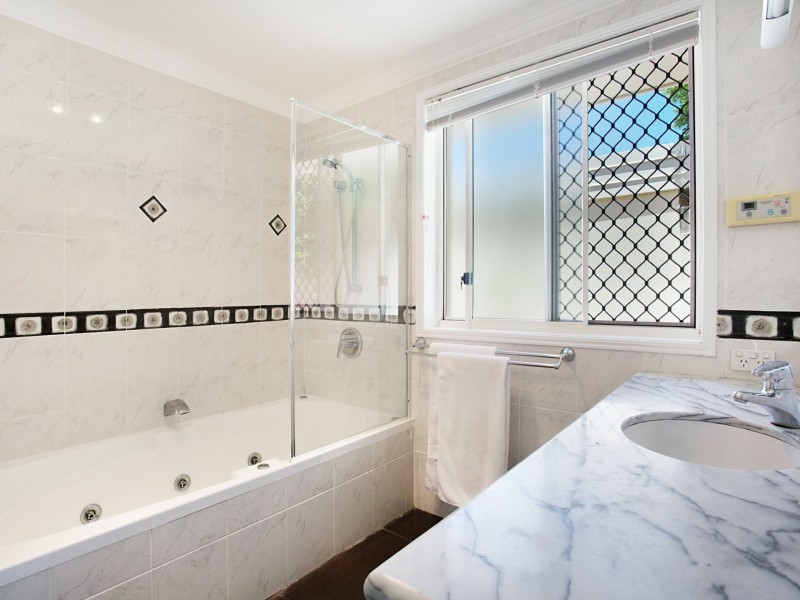 9 Pisa Court, Surfers Paradise QLD 4217