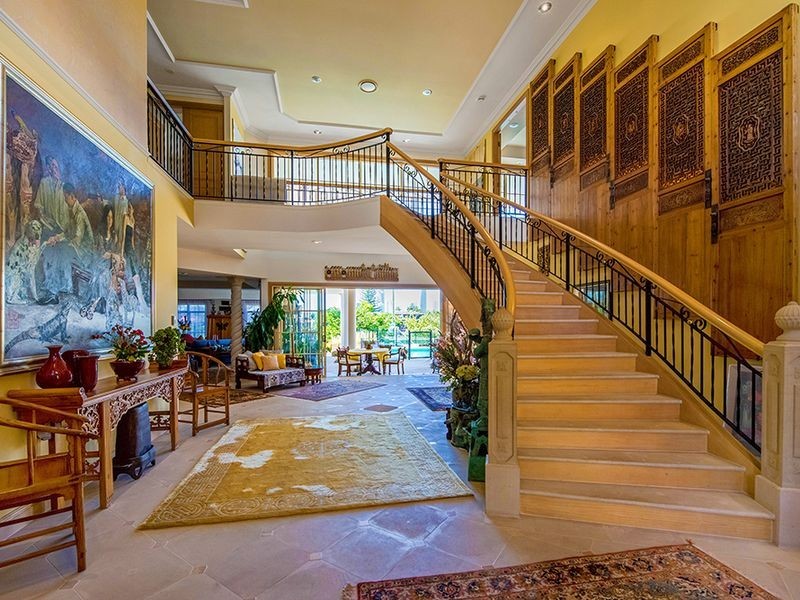 Broadbeach Waters QLD 4218