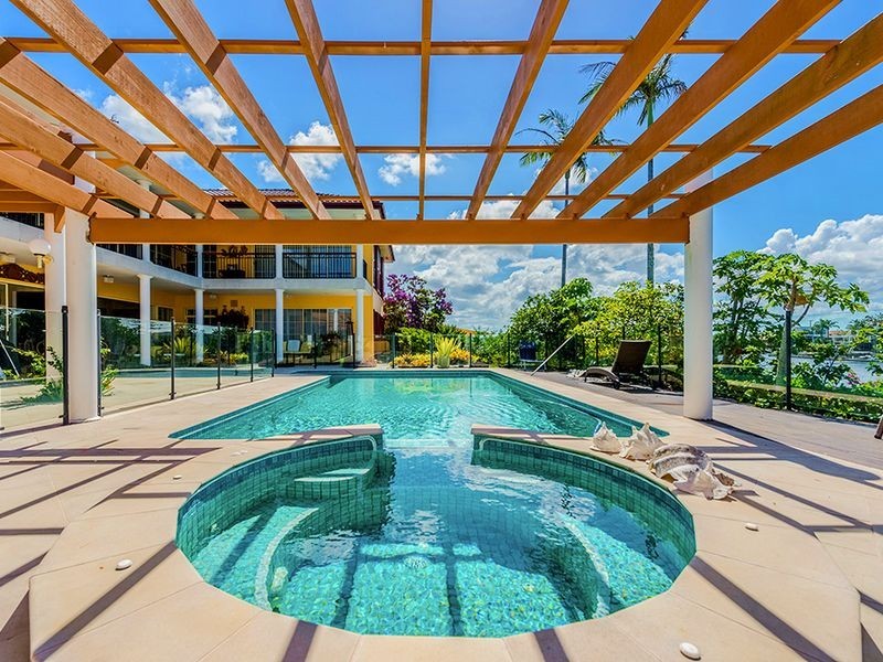 Broadbeach Waters QLD 4218