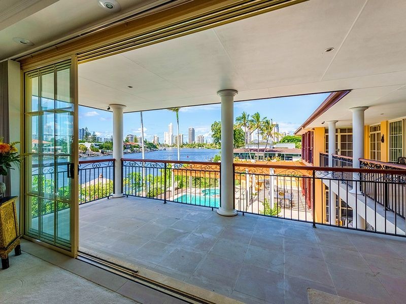 Broadbeach Waters QLD 4218