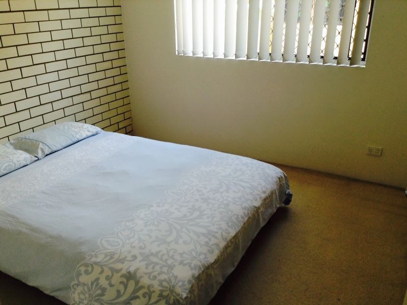 2/9 Christina Court, Mermaid Waters QLD 4218