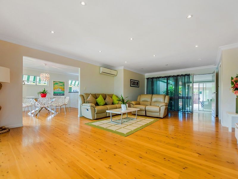 86 Gibraltar Drive, Isle Of Capri QLD 4217