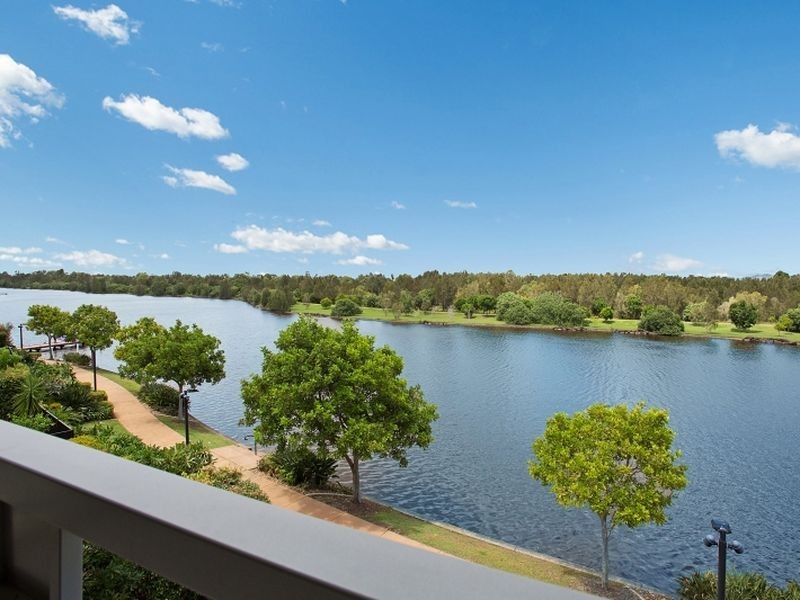 3065 Quay Drive South, Carrara QLD 4211