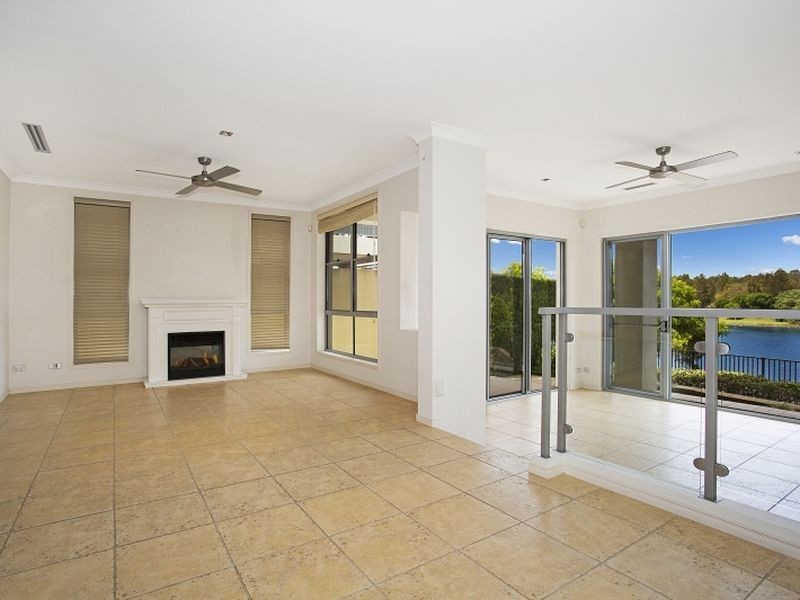 3065 Quay Drive South, Carrara QLD 4211