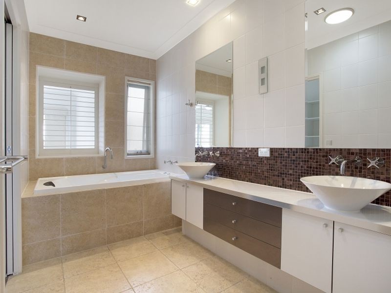 3065 Quay Drive South, Carrara QLD 4211