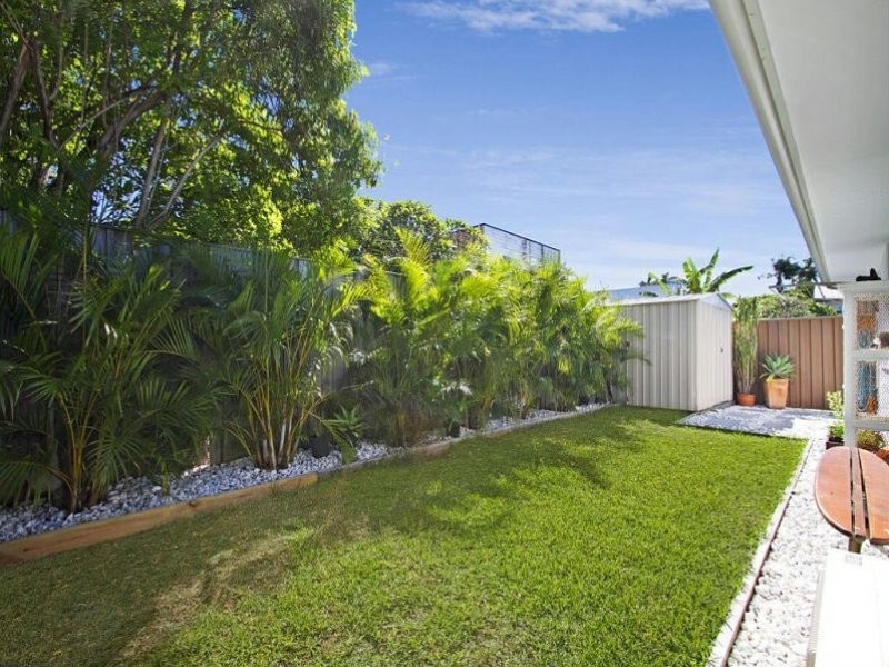 22 Petrel Avenue, Mermaid Beach QLD 4218