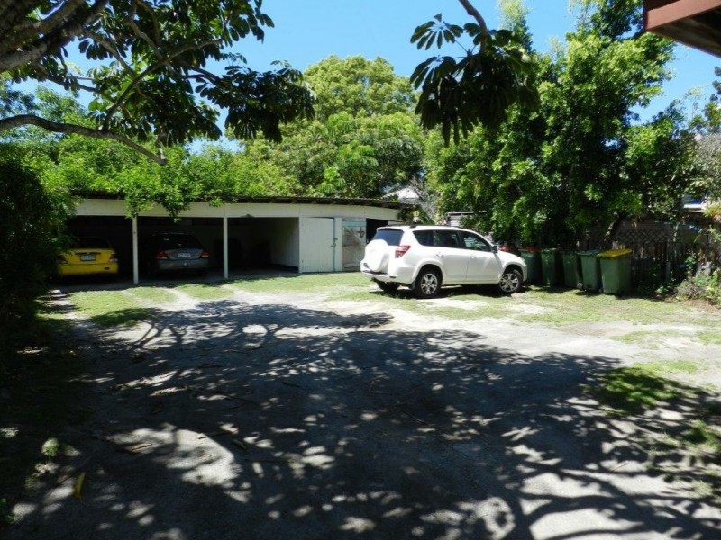 4/12 Haig Street, Coolangatta QLD 4225