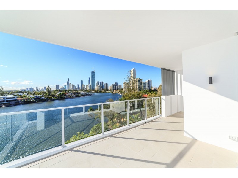 19 Cannes Avenue, Surfers Paradise QLD 4217