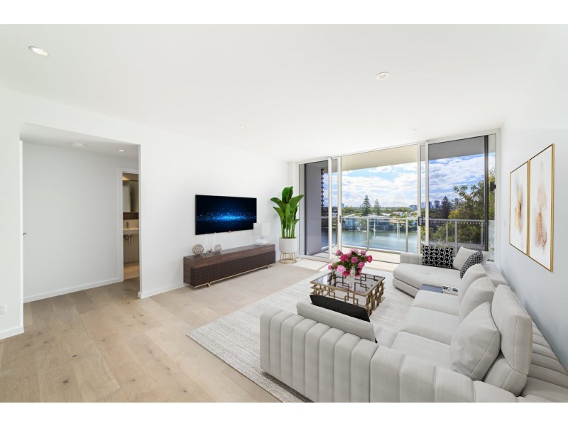 19 Cannes Avenue, Surfers Paradise QLD 4217