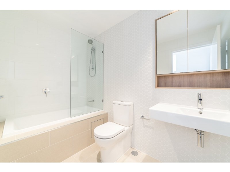 19 Cannes Avenue, Surfers Paradise QLD 4217