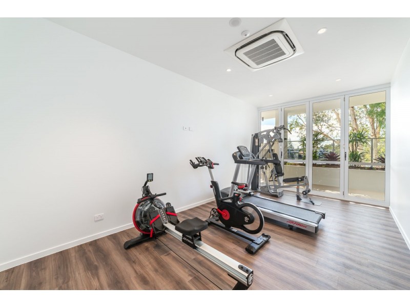 19 Cannes Avenue, Surfers Paradise QLD 4217