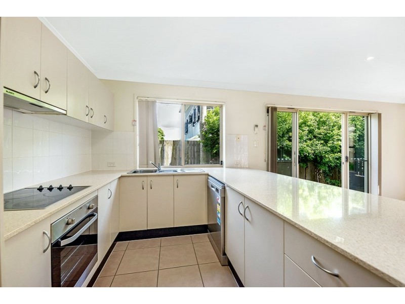 10/32 Margaret Street, Southport QLD 4215