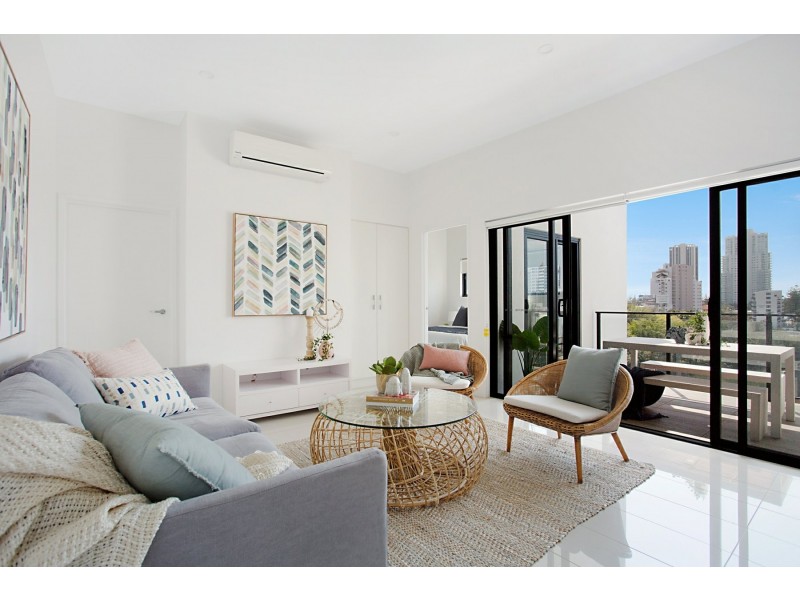 705/9 Hooker Boulevard, Broadbeach QLD 4218