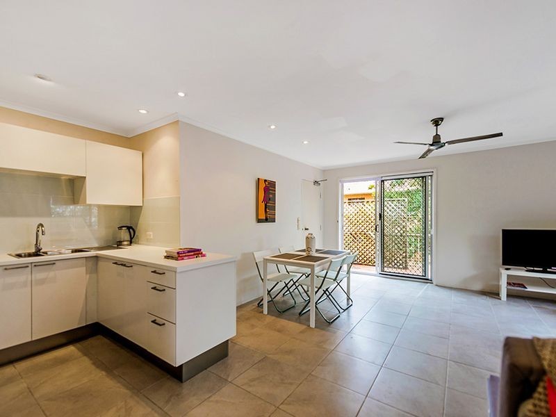 11/203 Scarborough Street, Southport QLD 4215