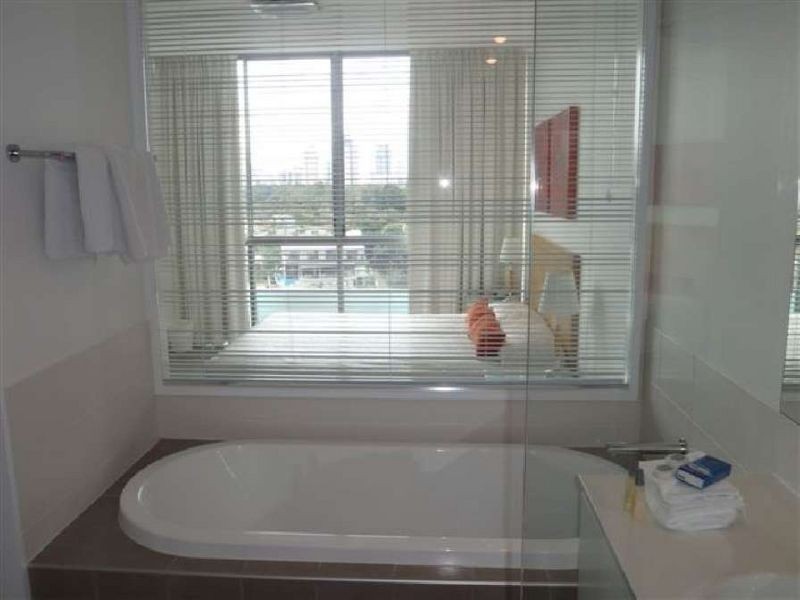 2606/33 T E Peters Drive, Broadbeach QLD 4218