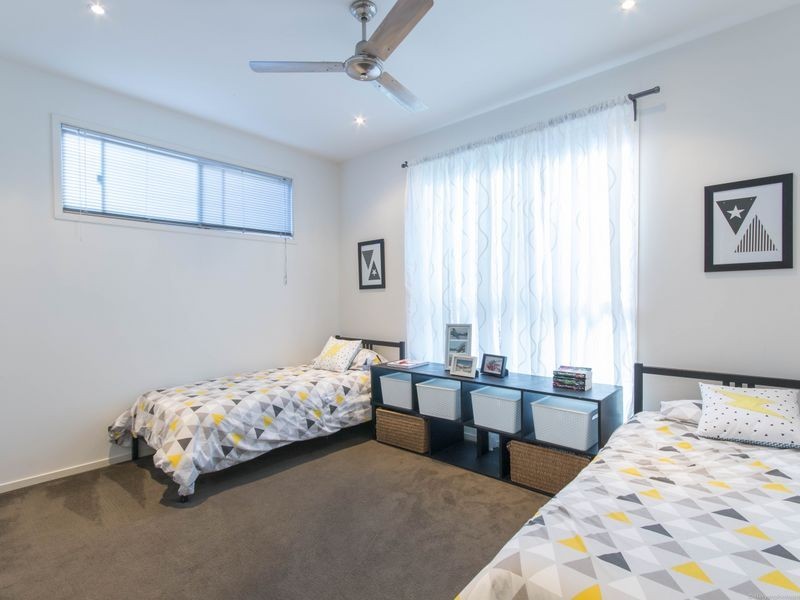 5 Milparinka Terrace, Ashmore QLD 4214