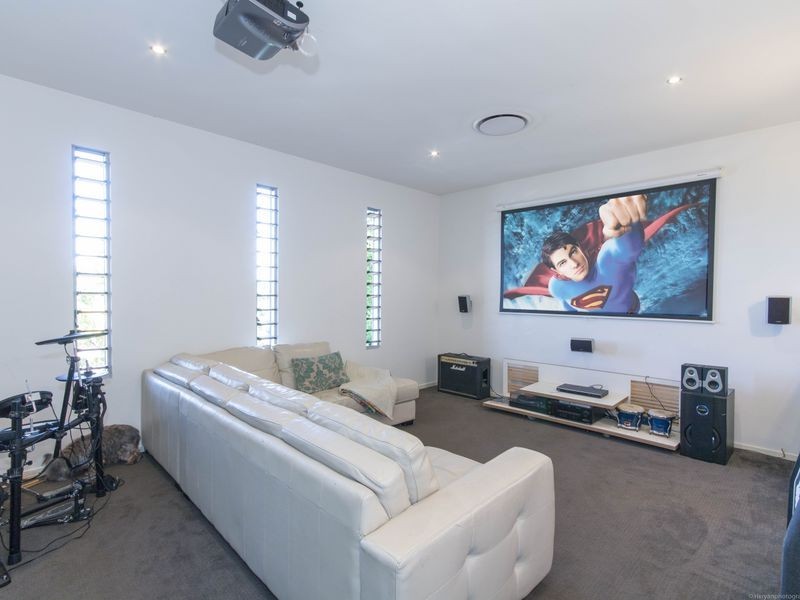 5 Milparinka Terrace, Ashmore QLD 4214