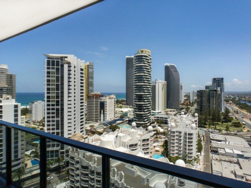 31 Queensland Avenue, Broadbeach QLD 4218