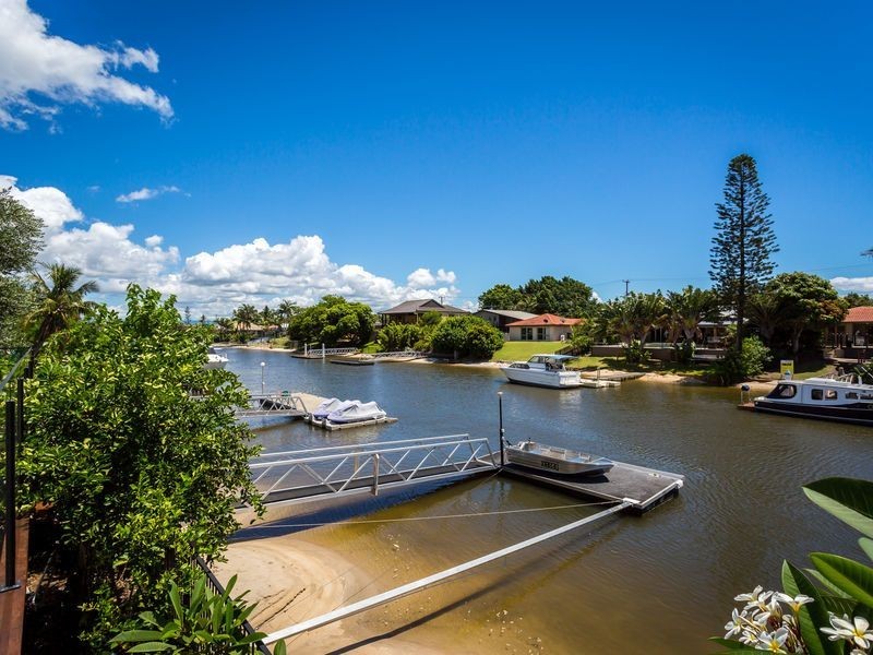 27 Rapallo Avenue, Surfers Paradise QLD 4217