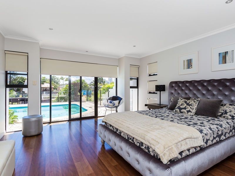 27 Rapallo Avenue, Surfers Paradise QLD 4217