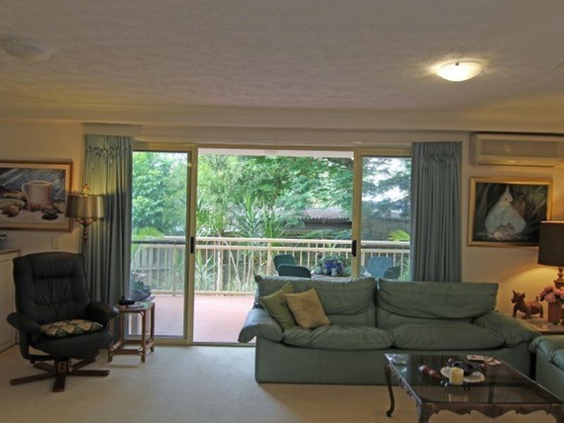 2/74-78 Thomas Drive, Surfers Paradise QLD 4217