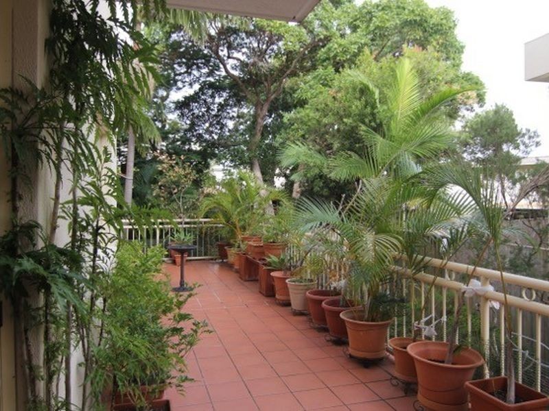 2/74-78 Thomas Drive, Surfers Paradise QLD 4217