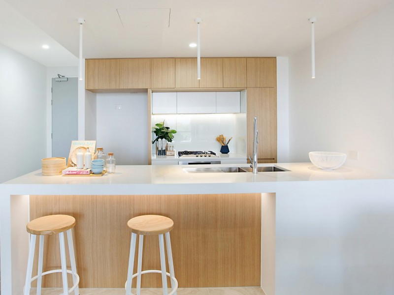 606/95 Old Burleigh Road, Broadbeach QLD 4218