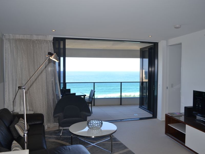 4-26 Charles Ave – High Floor Oracle, Broadbeach QLD 4218