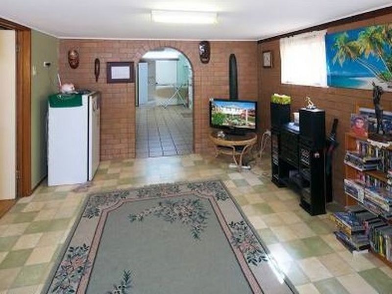 17 Glenelg Avenue, Mermaid Beach QLD 4218