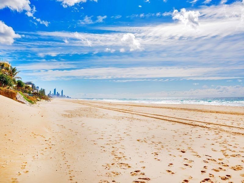 17 Glenelg Avenue, Mermaid Beach QLD 4218