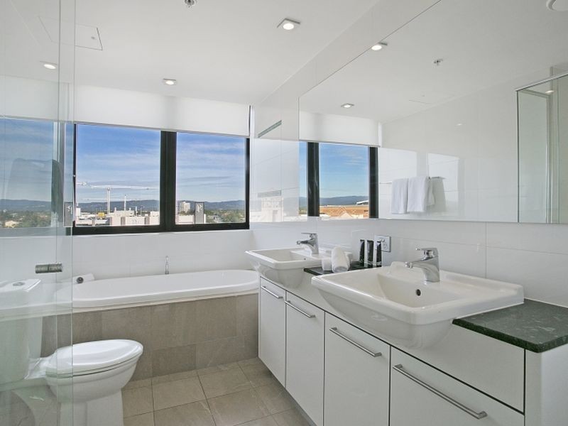 801/22 Surf Parade, Broadbeach QLD 4218