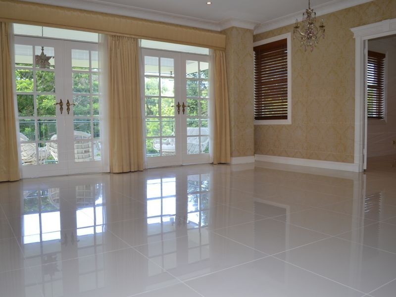 71 Marbella Drive, Benowa QLD 4217